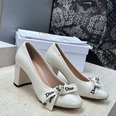 J'ADIOR 迪奥 Dior 2026 早春新款蝴蝶结粗跟芭蕾舞娃娃女鞋 明星同款CD字母logo立体刺绣高跟圆头玛 J'ADIOR 迪奥 Dior 2026 早春新款蝴蝶结粗跟芭蕾舞娃娃女鞋 明星同款CD字母logo立体刺绣高跟圆头玛