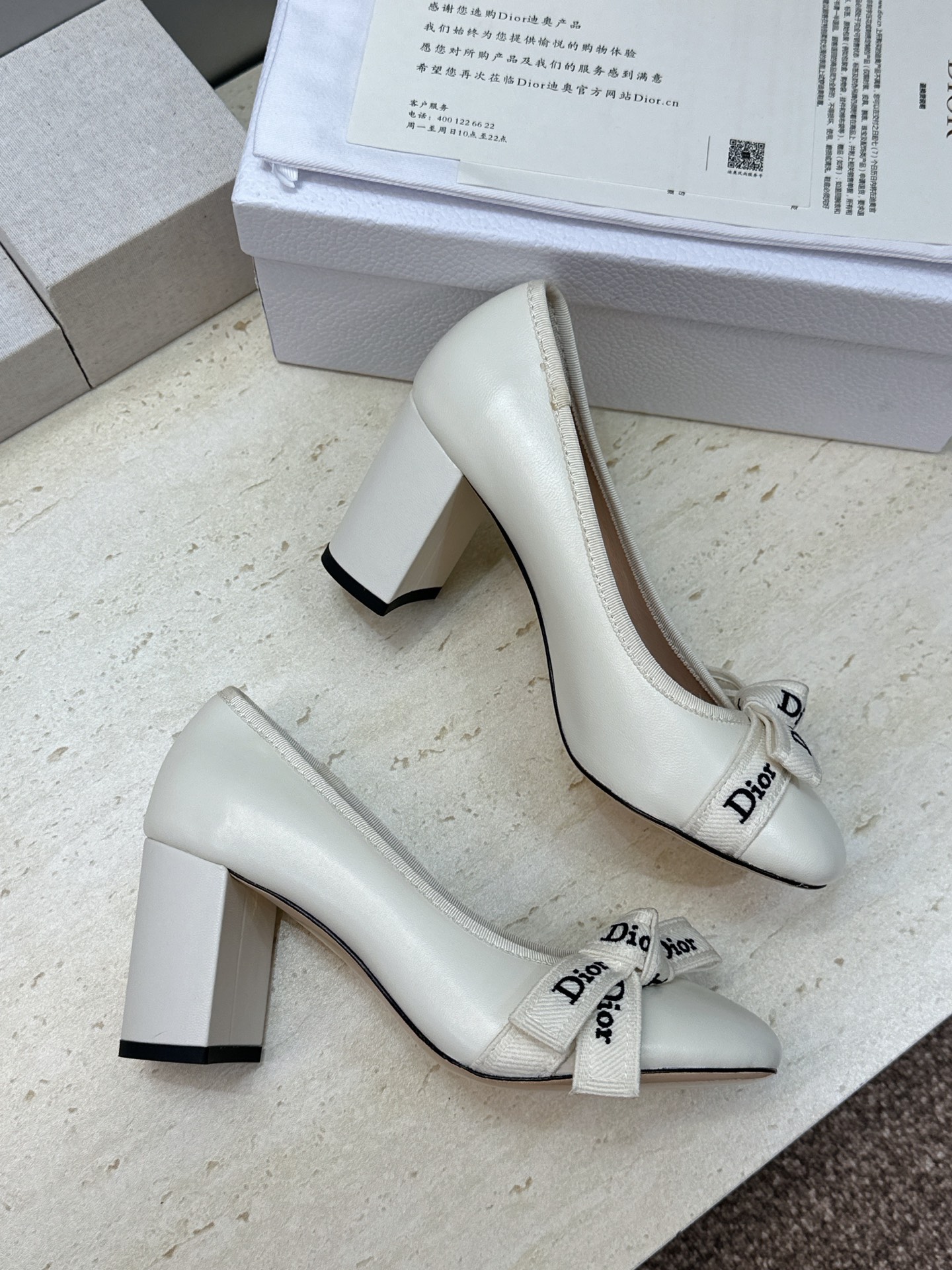 J'ADIOR 迪奥 Dior 2026 早春新款蝴蝶结粗跟芭蕾舞娃娃女鞋 明星同款CD字母logo立体刺绣高跟圆头玛 J'ADIOR 迪奥 Dior 2026 早春新款蝴蝶结粗跟芭蕾舞娃娃女鞋 明星同款CD字母logo立体刺绣高跟圆头玛