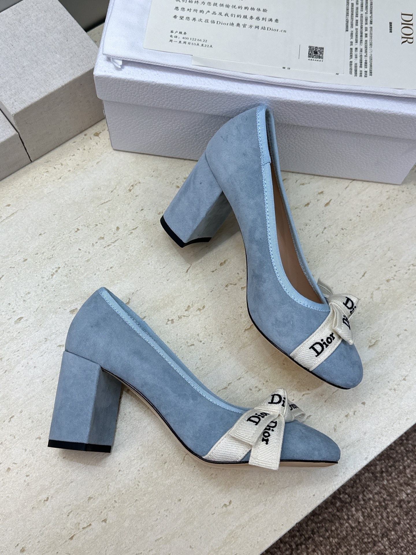 J'ADIOR 迪奥 Dior 2026 早春新款蝴蝶结粗跟芭蕾舞娃娃女鞋  明星同款CD字母logo立体刺绣高跟圆头玛