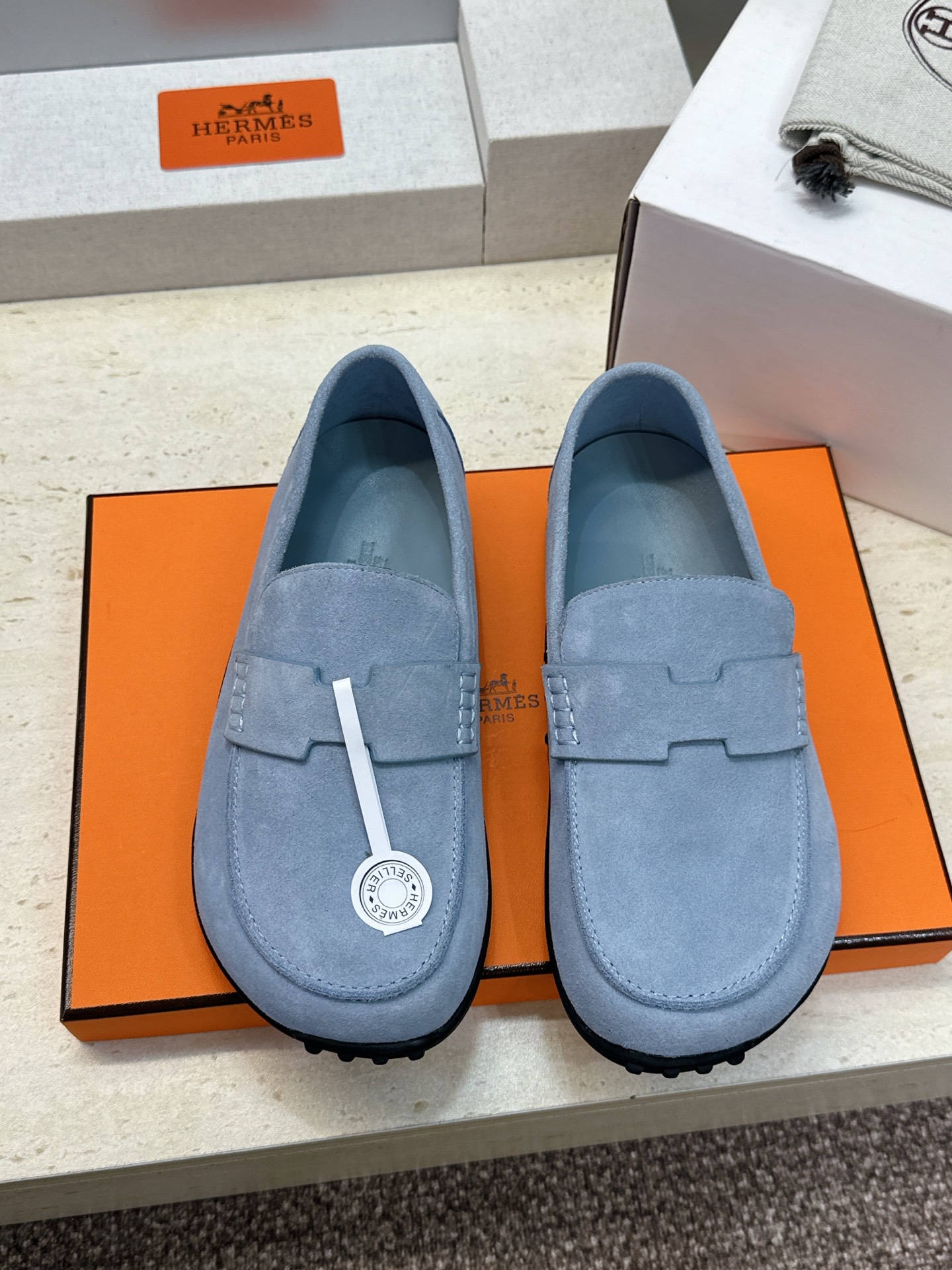 (配全套飞机盒)  莞产  代购级 爱马仕 Hermes 2026春夏新款 Lazy果冻色豆豆女鞋 H家平底圆头时尚休闲