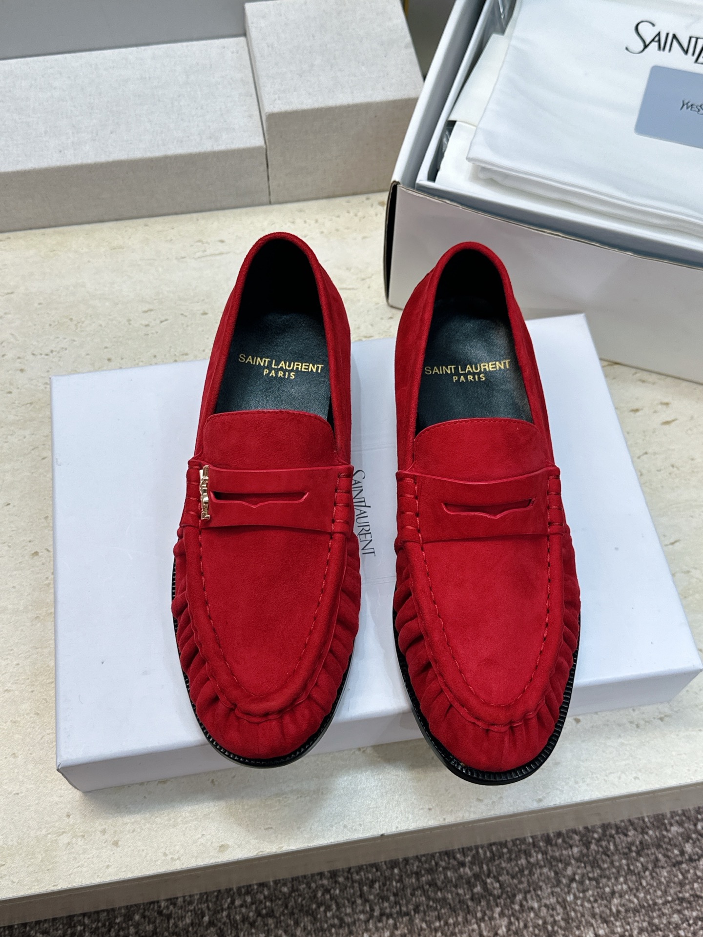 男士+20 SAINT LAURENT 2026春夏情侣新款果冻色懒人单鞋 YSL明星同款字母logo五金扣平底圆头拼色 男士+20 SAINT LAURENT 2026春夏情侣新款果冻色懒人单鞋 YSL明星同款字母logo五金扣平底圆头拼色