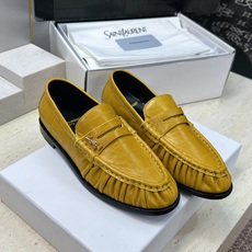 男士+20 SAINT LAURENT 2026春夏情侣新款果冻色懒人单鞋 YSL明星同款字母logo五金扣平底圆头拼色 男士+20 SAINT LAURENT 2026春夏情侣新款果冻色懒人单鞋 YSL明星同款字母logo五金扣平底圆头拼色