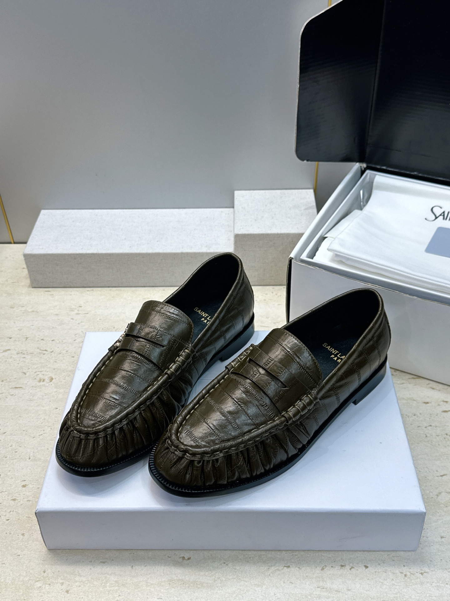 男士+20 SAINT LAURENT 2026春夏情侣新款果冻色懒人单鞋 YSL明星同款字母logo五金扣平底圆头拼色