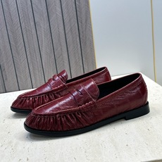 男士+20 SAINT LAURENT 2026春夏情侣新款果冻色懒人单鞋 YSL明星同款字母logo五金扣平底圆头拼色 男士+20 SAINT LAURENT 2026春夏情侣新款果冻色懒人单鞋 YSL明星同款字母logo五金扣平底圆头拼色