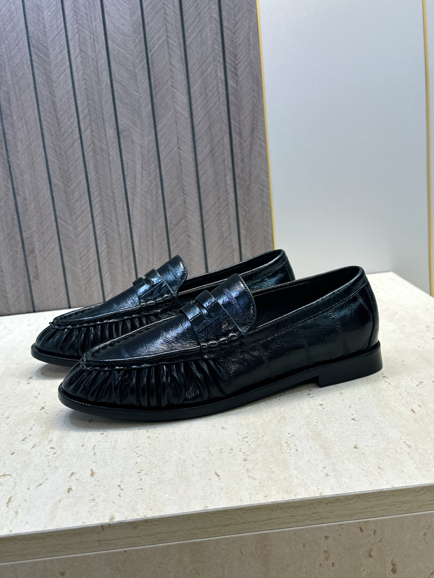 男士+20 SAINT LAURENT 2026春夏情侣新款果冻色懒人单鞋 YSL明星同款字母logo五金扣平底圆头拼色