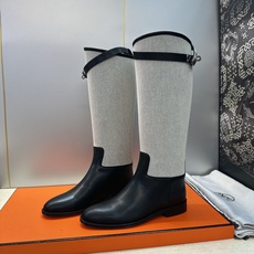 Hermes爱马仕 2026秋冬新款 Box JumPling朋克风格Kelly扣低跟高筒及膝拼色女长靴 H家明星同款字 Hermes爱马仕 2026秋冬新款 Box JumPling朋克风格Kelly扣低跟高筒及膝拼色女长靴 H家明星同款字