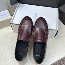 女码/情侣款 男+20 SAINT LAURENT 2026春夏情侣新款时尚休闲单鞋 YSL明星同款字母logo五金扣平 女码/情侣款 男+20 SAINT LAURENT 2026春夏情侣新款时尚休闲单鞋 YSL明星同款字母logo五金扣平