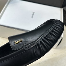 女码/情侣款 男+20 SAINT LAURENT 2026春夏情侣新款时尚休闲单鞋 YSL明星同款字母logo五金扣平 女码/情侣款 男+20 SAINT LAURENT 2026春夏情侣新款时尚休闲单鞋 YSL明星同款字母logo五金扣平