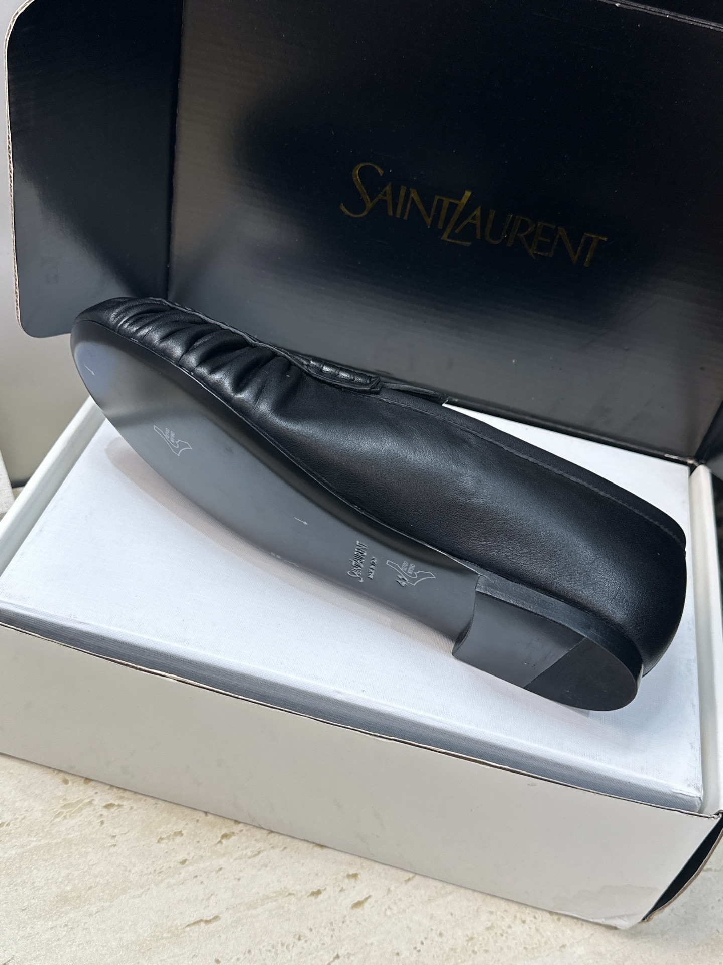 女码/情侣款 男+20 SAINT LAURENT 2026春夏情侣新款时尚休闲单鞋 YSL明星同款字母logo五金扣平 女码/情侣款 男+20 SAINT LAURENT 2026春夏情侣新款时尚休闲单鞋 YSL明星同款字母logo五金扣平