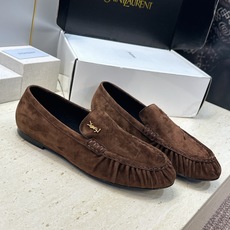 女码/情侣款 男+20 SAINT LAURENT 2026春夏情侣新款时尚休闲单鞋 YSL明星同款字母logo五金扣平 女码/情侣款 男+20 SAINT LAURENT 2026春夏情侣新款时尚休闲单鞋 YSL明星同款字母logo五金扣平