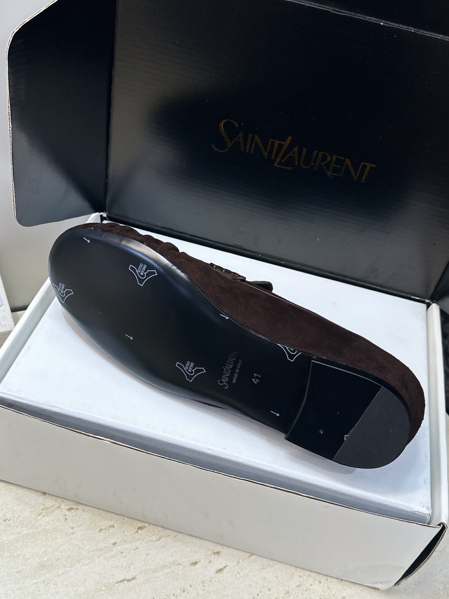女码/情侣款 男+20 SAINT LAURENT 2026春夏情侣新款时尚休闲单鞋 YSL明星同款字母logo五金扣平 女码/情侣款 男+20 SAINT LAURENT 2026春夏情侣新款时尚休闲单鞋 YSL明星同款字母logo五金扣平