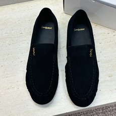 女码/情侣款 男+20 SAINT LAURENT 2026春夏情侣新款时尚休闲单鞋 YSL明星同款字母logo五金扣平 女码/情侣款 男+20 SAINT LAURENT 2026春夏情侣新款时尚休闲单鞋 YSL明星同款字母logo五金扣平
