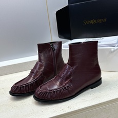 SAINT LAURENT 2026秋冬新款时尚休闲切尔西及裸女短靴 YSL明星同款字母logo五金扣平底圆头一脚蹬弹力 SAINT LAURENT 2026秋冬新款时尚休闲切尔西及裸女短靴 YSL明星同款字母logo五金扣平底圆头一脚蹬弹力