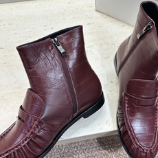 SAINT LAURENT 2026秋冬新款时尚休闲切尔西及裸女短靴 YSL明星同款字母logo五金扣平底圆头一脚蹬弹力 SAINT LAURENT 2026秋冬新款时尚休闲切尔西及裸女短靴 YSL明星同款字母logo五金扣平底圆头一脚蹬弹力