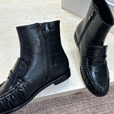 SAINT LAURENT 2026秋冬新款时尚休闲切尔西及裸女短靴 YSL明星同款字母logo五金扣平底圆头一脚蹬弹力 SAINT LAURENT 2026秋冬新款时尚休闲切尔西及裸女短靴 YSL明星同款字母logo五金扣平底圆头一脚蹬弹力