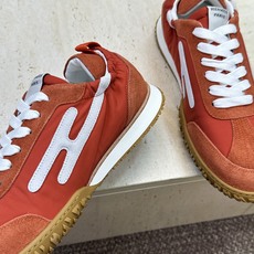 :女码/情侣款 男+10 顶级版 爱马仕 Hermes 春夏经典情侣款 Jet 休闲系带百搭运动鞋 H家厚底时尚风格拼 :女码/情侣款 男+10 顶级版 爱马仕 Hermes 春夏经典情侣款 Jet 休闲系带百搭运动鞋 H家厚底时尚风格拼