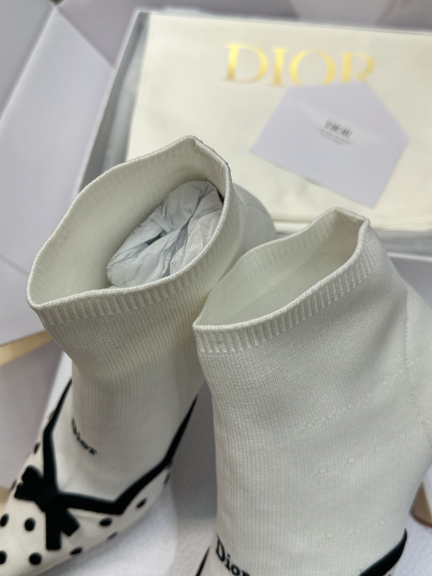 (配全套飞机盒) 顶级版 迪奥 Dior 2026春夏新款Romance 毛线筒蝴蝶结波点拼色及裸弹力女短靴 CD字母l