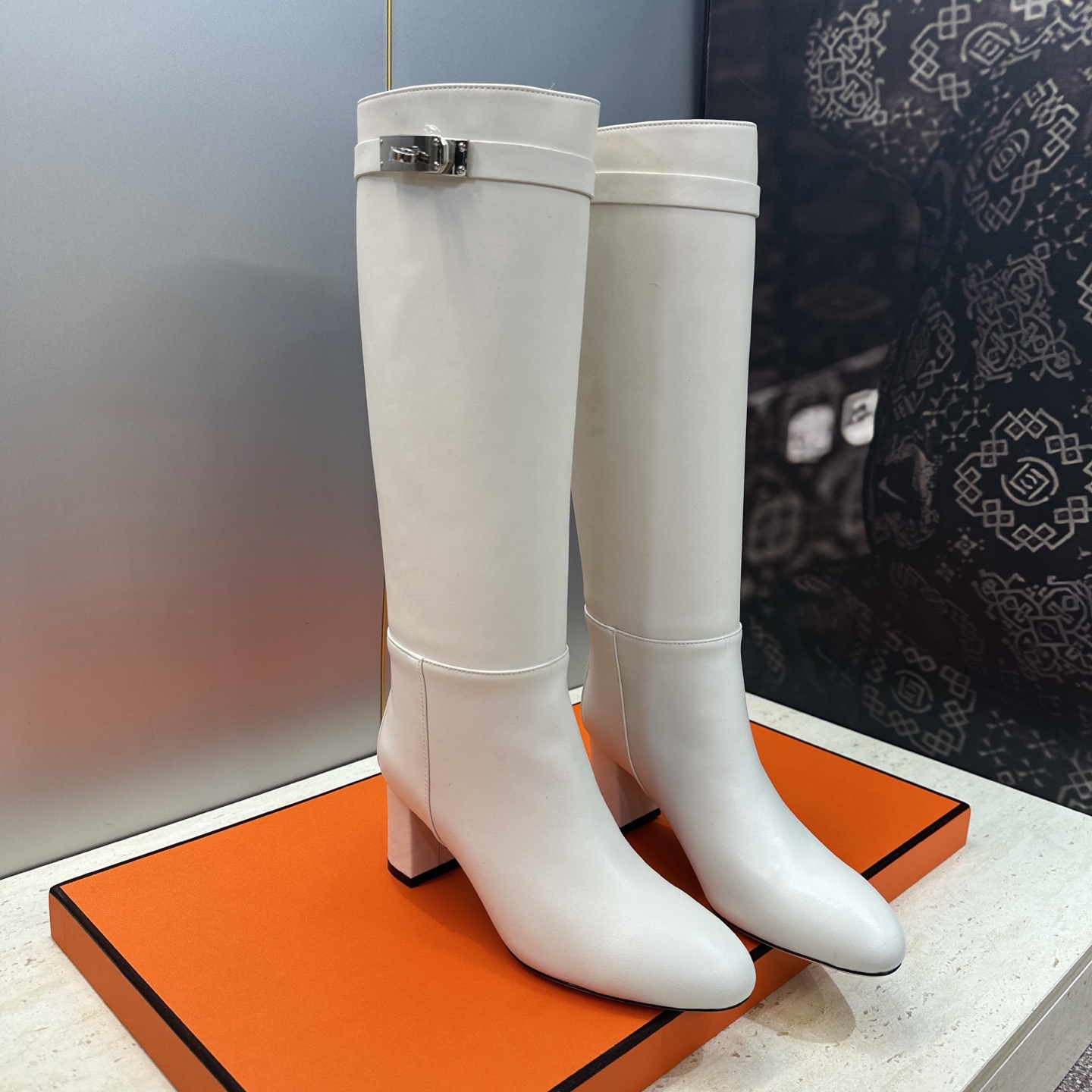 Hermes爱马仕2026秋冬新款  Saint Germain JumPling朋克风格Kelly扣粗跟高筒及膝女长靴