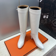 Hermes爱马仕2026秋冬新款 Saint Germain JumPling朋克风格Kelly扣粗跟高筒及膝女长靴 Hermes爱马仕2026秋冬新款 Saint Germain JumPling朋克风格Kelly扣粗跟高筒及膝女长靴