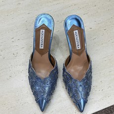 Aquazzura 2026春夏新款鱼鳞纹亮片拼色女鞋 大菠萝字母logo高跟尖头穆勒凉拖鞋 材质鞋面进口小牛皮/进口金 Aquazzura 2026春夏新款鱼鳞纹亮片拼色女鞋 大菠萝字母logo高跟尖头穆勒凉拖鞋 材质鞋面进口小牛皮/进口金
