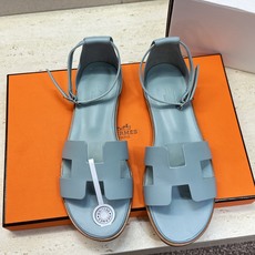 (配全套飞机盒) 莞货 顶级版 爱马仕 Hermes 春夏新色经典款 Santorini 拼色工字拖女鞋 H家平底圆头 (配全套飞机盒) 莞货 顶级版 爱马仕 Hermes 春夏新色经典款 Santorini 拼色工字拖女鞋 H家平底圆头