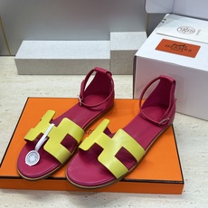 (配全套飞机盒) 莞货 顶级版 爱马仕 Hermes 春夏新色经典款 Santorini 拼色工字拖女鞋 H家平底圆头 (配全套飞机盒) 莞货 顶级版 爱马仕 Hermes 春夏新色经典款 Santorini 拼色工字拖女鞋 H家平底圆头