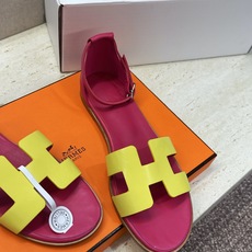 (配全套飞机盒) 莞货 顶级版 爱马仕 Hermes 春夏新色经典款 Santorini 拼色工字拖女鞋 H家平底圆头 (配全套飞机盒) 莞货 顶级版 爱马仕 Hermes 春夏新色经典款 Santorini 拼色工字拖女鞋 H家平底圆头