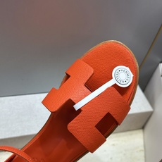 (配全套飞机盒) 莞货 顶级版 爱马仕 Hermes 春夏新色经典款 Santorini 拼色工字拖女鞋 H家平底圆头 (配全套飞机盒) 莞货 顶级版 爱马仕 Hermes 春夏新色经典款 Santorini 拼色工字拖女鞋 H家平底圆头