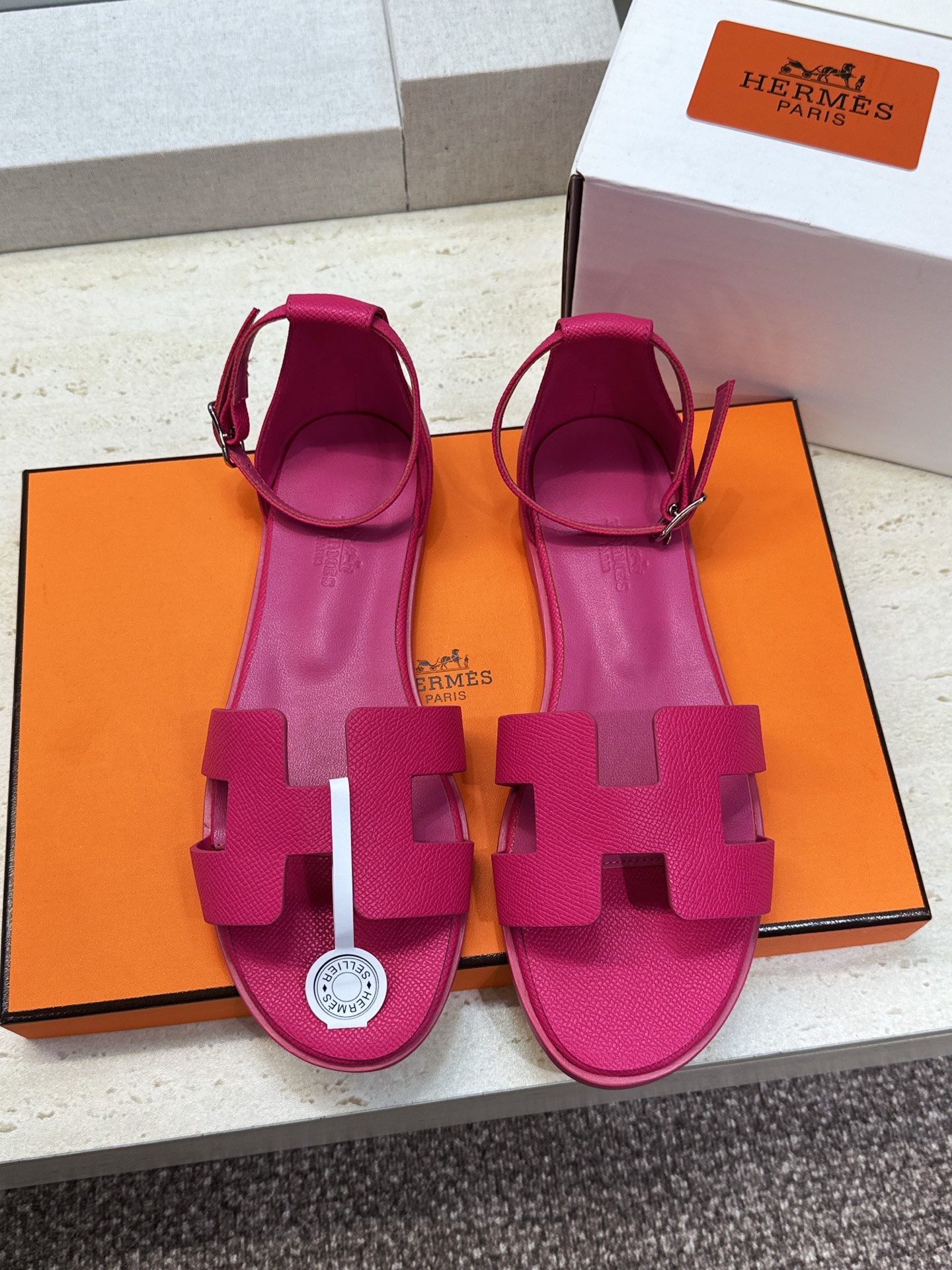 (配全套飞机盒) 莞货 顶级版 爱马仕 Hermes 春夏新色经典款 Santorini 拼色工字拖女鞋  H家平底圆头
