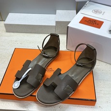 (配全套飞机盒) 莞货 顶级版 爱马仕 Hermes 春夏新色经典款 Santorini 拼色工字拖女鞋 H家平底圆头 (配全套飞机盒) 莞货 顶级版 爱马仕 Hermes 春夏新色经典款 Santorini 拼色工字拖女鞋 H家平底圆头