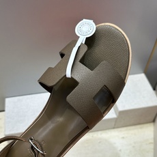 (配全套飞机盒) 莞货 顶级版 爱马仕 Hermes 春夏新色经典款 Santorini 拼色工字拖女鞋 H家平底圆头 (配全套飞机盒) 莞货 顶级版 爱马仕 Hermes 春夏新色经典款 Santorini 拼色工字拖女鞋 H家平底圆头