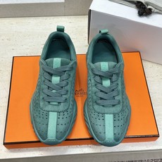 (配全套飞机盒) 顶级版 爱马仕 Hermes 2026春夏情侣新款 Neon 休闲系带百搭运动鞋 H家字母logo厚 (配全套飞机盒) 顶级版 爱马仕 Hermes 2026春夏情侣新款 Neon 休闲系带百搭运动鞋 H家字母logo厚