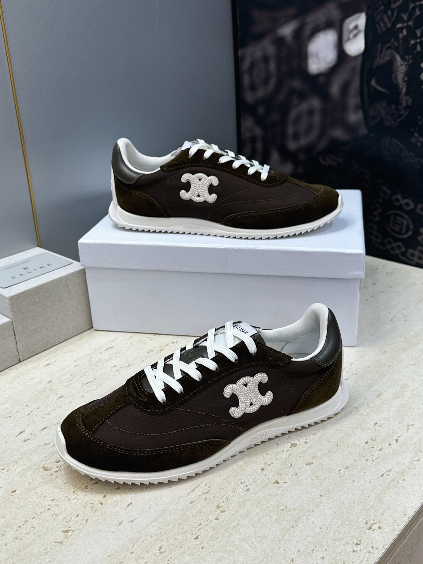 CELINE 2026秋冬新款厚底系带休闲徳训女鞋  赛琳字母logo圆头拼色运动老爹阿甘跑鞋 材质：鞋面进口羊猄皮/环