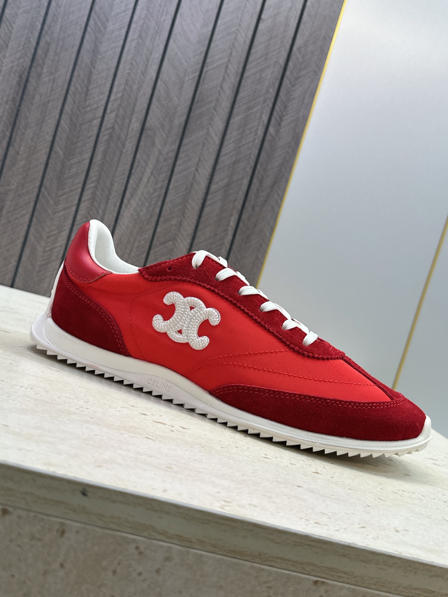 CELINE 2026秋冬新款厚底系带休闲徳训女鞋  赛琳字母logo圆头拼色运动老爹阿甘跑鞋 材质：鞋面进口羊猄皮/环