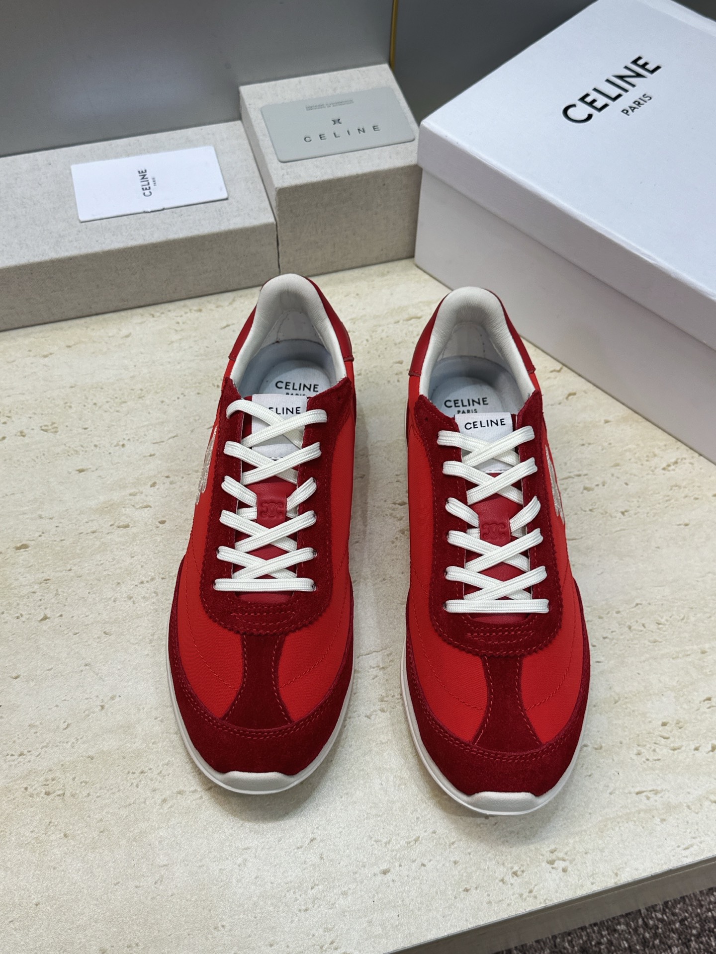 CELINE 2026秋冬新款厚底系带休闲徳训女鞋  赛琳字母logo圆头拼色运动老爹阿甘跑鞋 材质：鞋面进口羊猄皮/环