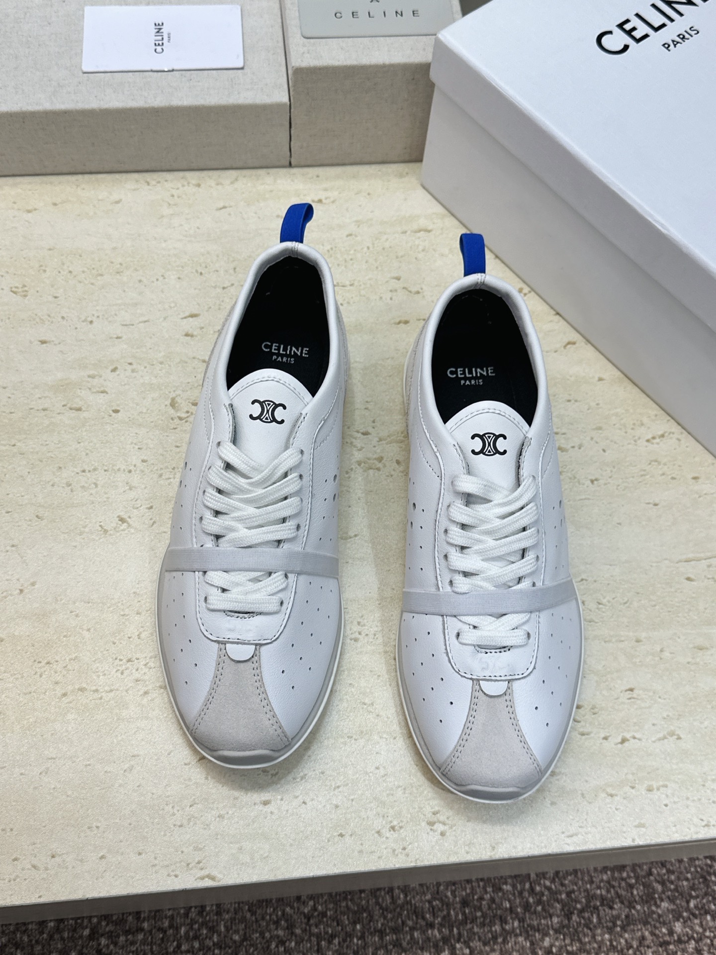 CELINE 2026秋冬新款厚底系带休闲女跑鞋  赛琳字母logo圆头拼色运动阿甘徳训鞋 材质：鞋面进口小牛皮/进口羊