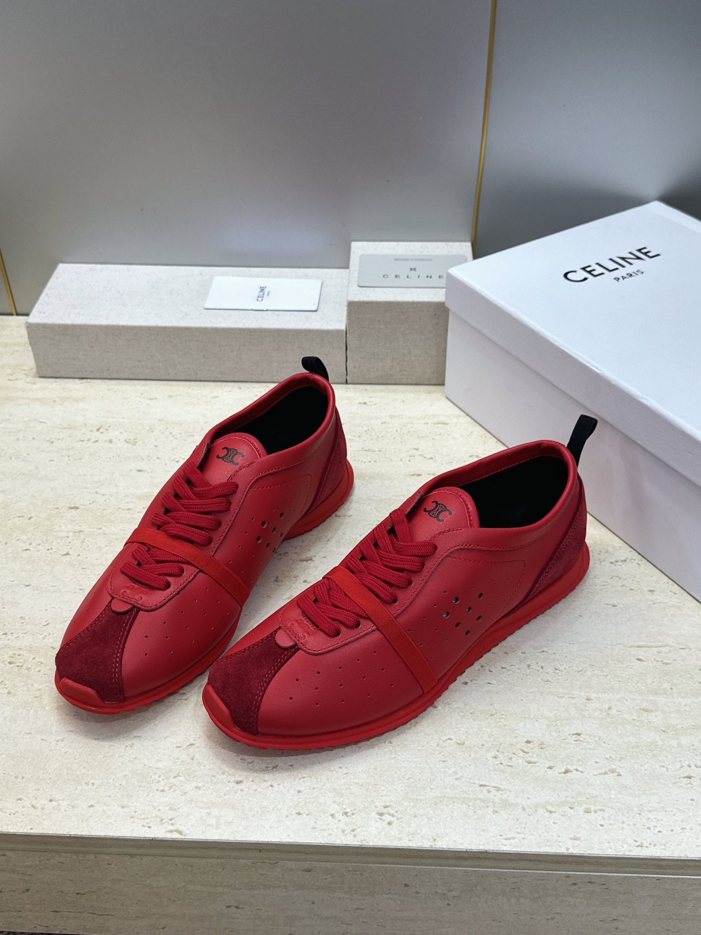 CELINE 2026秋冬新款厚底系带休闲女跑鞋 赛琳字母logo圆头拼色运动阿甘徳训鞋 材质:鞋面进口小牛皮/进口羊 CELINE 2026秋冬新款厚底系带休闲女跑鞋 赛琳字母logo圆头拼色运动阿甘徳训鞋 材质:鞋面进口小牛皮/进口羊