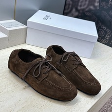 CELINE 2026秋冬新款复古休闲女鞋 瑟琳字母logo平底方头系带乐福单鞋 材质鞋面进口羊猄皮+羊猄皮皮内里+原 CELINE 2026秋冬新款复古休闲女鞋 瑟琳字母logo平底方头系带乐福单鞋 材质鞋面进口羊猄皮+羊猄皮皮内里+原