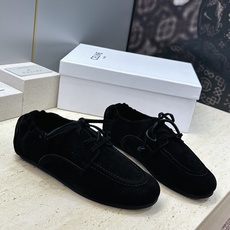 CELINE 2026秋冬新款复古休闲女鞋 瑟琳字母logo平底方头系带乐福单鞋 材质鞋面进口羊猄皮+羊猄皮皮内里+原 CELINE 2026秋冬新款复古休闲女鞋 瑟琳字母logo平底方头系带乐福单鞋 材质鞋面进口羊猄皮+羊猄皮皮内里+原