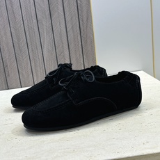 CELINE 2026秋冬新款复古休闲女鞋 瑟琳字母logo平底方头系带乐福单鞋 材质鞋面进口羊猄皮+羊猄皮皮内里+原 CELINE 2026秋冬新款复古休闲女鞋 瑟琳字母logo平底方头系带乐福单鞋 材质鞋面进口羊猄皮+羊猄皮皮内里+原