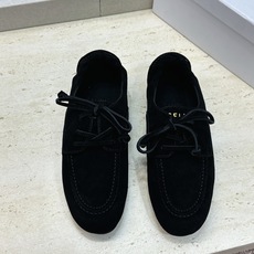CELINE 2026秋冬新款复古休闲女鞋 瑟琳字母logo平底方头系带乐福单鞋 材质鞋面进口羊猄皮+羊猄皮皮内里+原 CELINE 2026秋冬新款复古休闲女鞋 瑟琳字母logo平底方头系带乐福单鞋 材质鞋面进口羊猄皮+羊猄皮皮内里+原