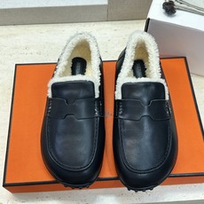 (配全套飞机盒) 顶级版 爱马仕 Hermes 秋冬经典情侣款Lazy防寒保暖羊羔毛豆豆鞋 H家平底圆头时尚休闲乐福单鞋 (配全套飞机盒) 顶级版 爱马仕 Hermes 秋冬经典情侣款Lazy防寒保暖羊羔毛豆豆鞋 H家平底圆头时尚休闲乐福单鞋