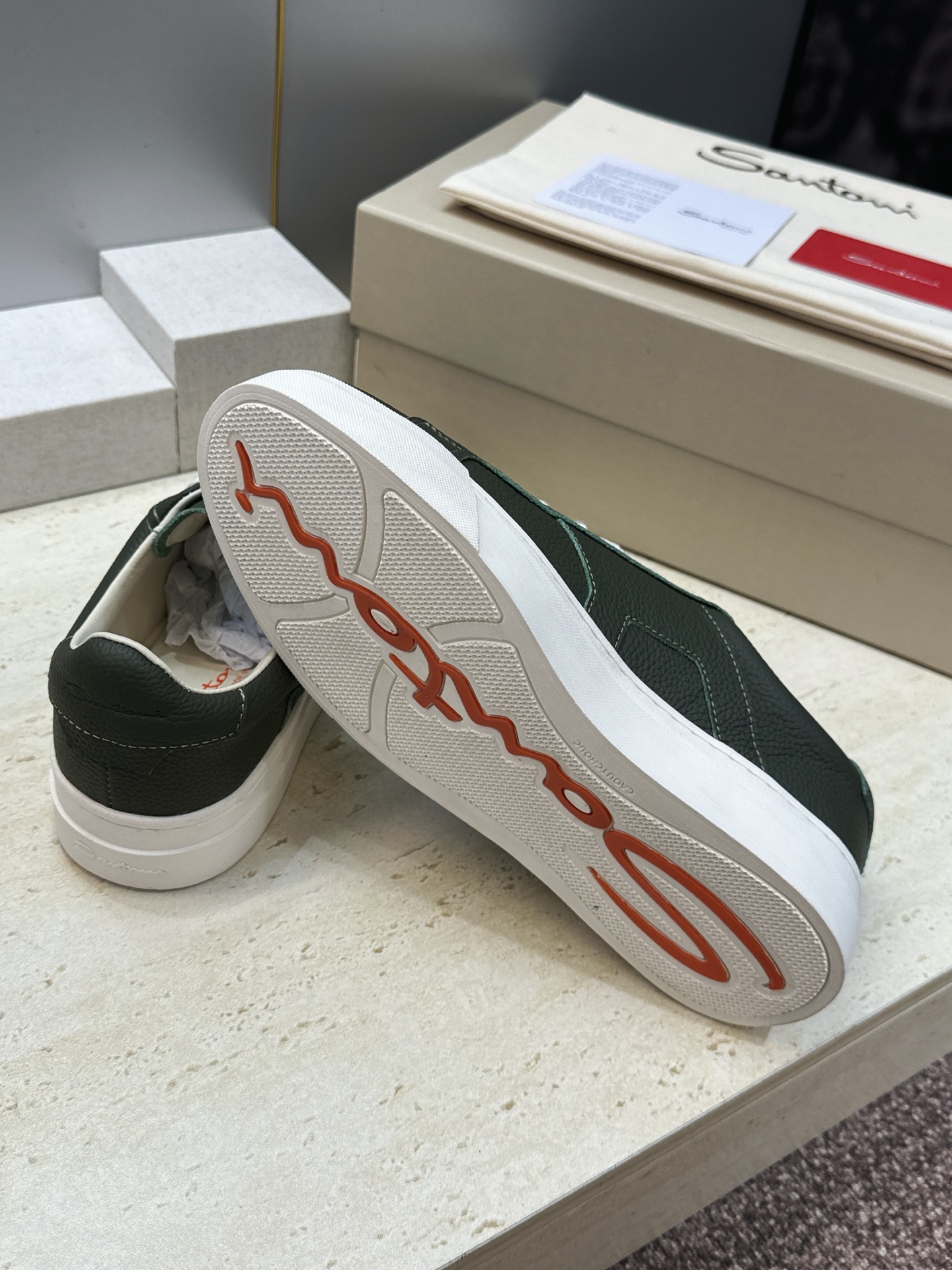(仅男码) Santoni 2026秋冬新款系带舒适休闲时尚男鞋 圣东尼字母logo厚底圆头拼色百搭拼色滑板鞋 材质: (仅男码) Santoni 2026秋冬新款系带舒适休闲时尚男鞋 圣东尼字母logo厚底圆头拼色百搭拼色滑板鞋 材质: