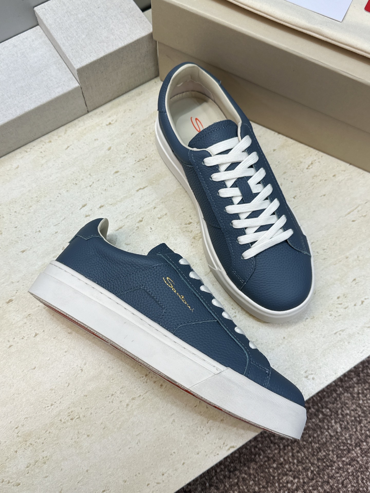 (仅男码) Santoni 2026秋冬新款系带舒适休闲时尚男鞋 圣东尼字母logo厚底圆头拼色百搭拼色滑板鞋 材质: (仅男码) Santoni 2026秋冬新款系带舒适休闲时尚男鞋 圣东尼字母logo厚底圆头拼色百搭拼色滑板鞋 材质: