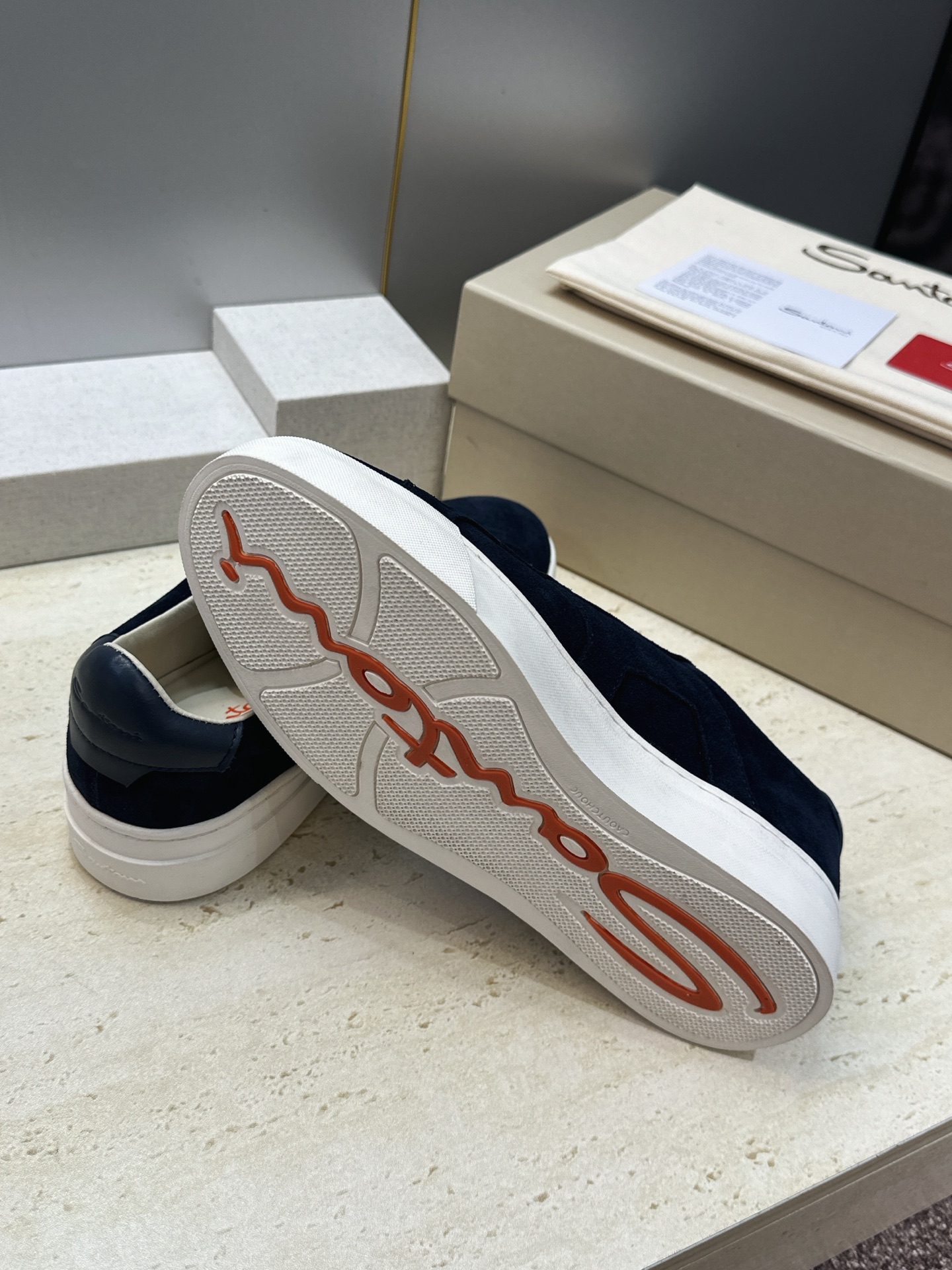(仅男码) Santoni 2026秋冬新款系带舒适休闲时尚男鞋 圣东尼字母logo厚底圆头拼色百搭拼色滑板鞋 材质: (仅男码) Santoni 2026秋冬新款系带舒适休闲时尚男鞋 圣东尼字母logo厚底圆头拼色百搭拼色滑板鞋 材质: