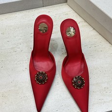 SAINT LAURENT PARIS 圣罗兰2026春夏新款高跟水钻女鞋 YSL字母logo五金扣尖头细跟穆勒凉拖鞋 SAINT LAURENT PARIS 圣罗兰2026春夏新款高跟水钻女鞋 YSL字母logo五金扣尖头细跟穆勒凉拖鞋