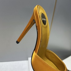 SAINT LAURENT PARIS 圣罗兰2026春夏新款高跟水钻女鞋 YSL字母logo五金扣尖头细跟穆勒凉拖鞋 SAINT LAURENT PARIS 圣罗兰2026春夏新款高跟水钻女鞋 YSL字母logo五金扣尖头细跟穆勒凉拖鞋