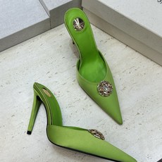 SAINT LAURENT PARIS 圣罗兰2026春夏新款高跟水钻女鞋 YSL字母logo五金扣尖头细跟穆勒凉拖鞋 SAINT LAURENT PARIS 圣罗兰2026春夏新款高跟水钻女鞋 YSL字母logo五金扣尖头细跟穆勒凉拖鞋