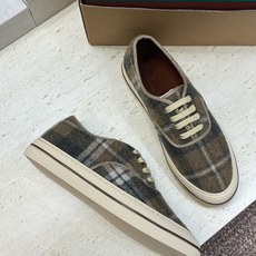 :女码/情侣款 男士+20(配全套飞机盒) 莞货 代购级 LORO PIANA 诺悠.翩雅 2026早春情侣新款果冻色平 :女码/情侣款 男士+20(配全套飞机盒) 莞货 代购级 LORO PIANA 诺悠.翩雅 2026早春情侣新款果冻色平