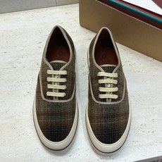 :女码/情侣款 男士+20(配全套飞机盒) 莞货 代购级 LORO PIANA 诺悠.翩雅 2026早春情侣新款果冻色平 :女码/情侣款 男士+20(配全套飞机盒) 莞货 代购级 LORO PIANA 诺悠.翩雅 2026早春情侣新款果冻色平